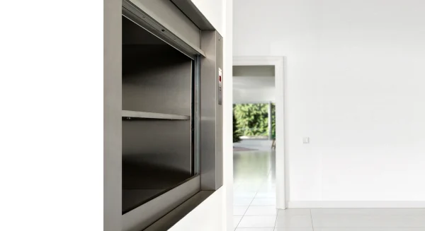 SKG Dumbwaiter