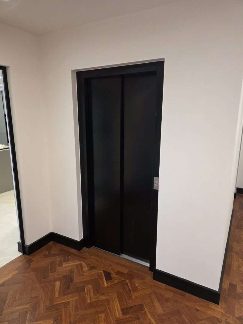 Altura Electric Home Lift