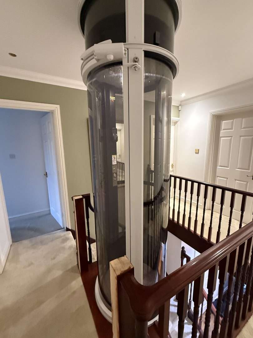 PVE-30 Vacuum Elevator