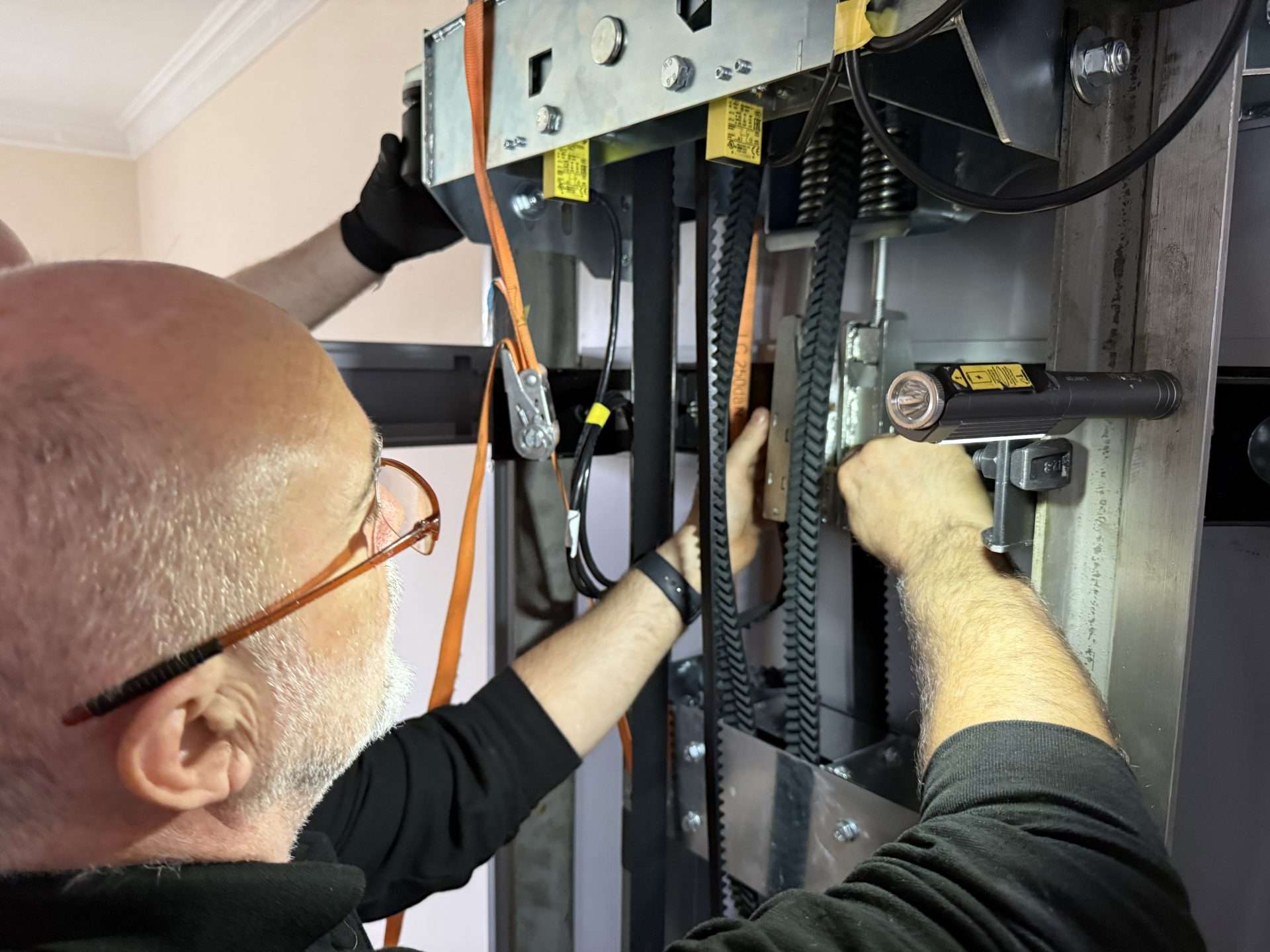 Altura Home Lift