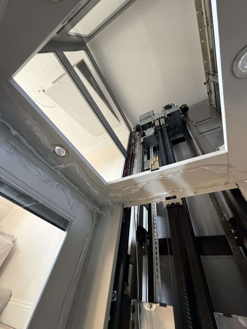 TKE Altura H300 Cabin Building
