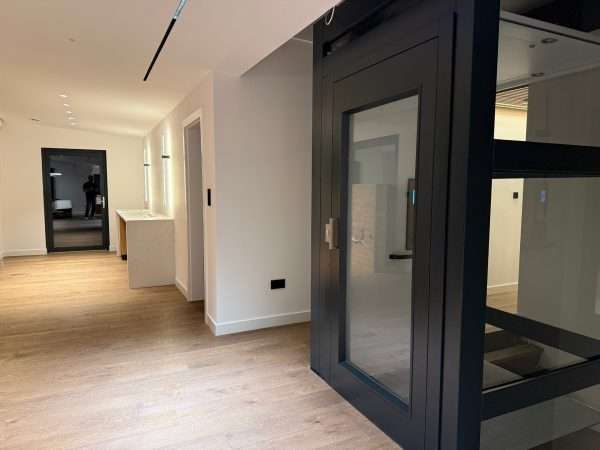 Altura H200 Home Lift